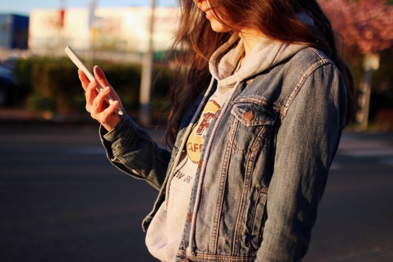 How to Style a Denim Jacket: 10 Outfit Ideas