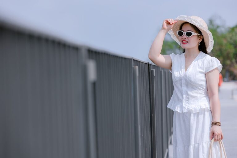 The Summer Capsule Wardrobe (Cool, Easy, Chic)
